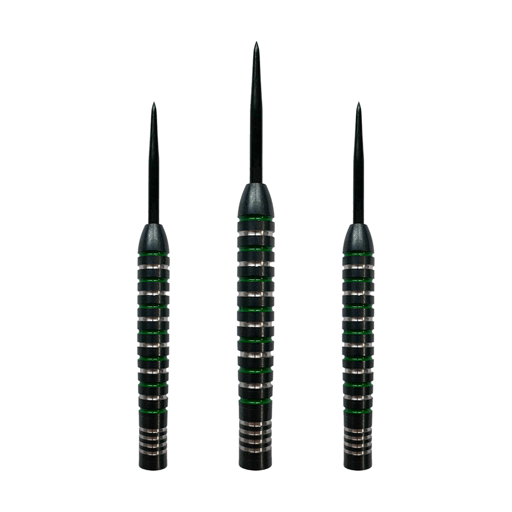 McDart stříbrnozelené ocelové sudy Das Bild zeigt drei McDart Silver Green Steeldart Barrels. Die Barrels sind schwarz mit silbernen und grünen Ringen.