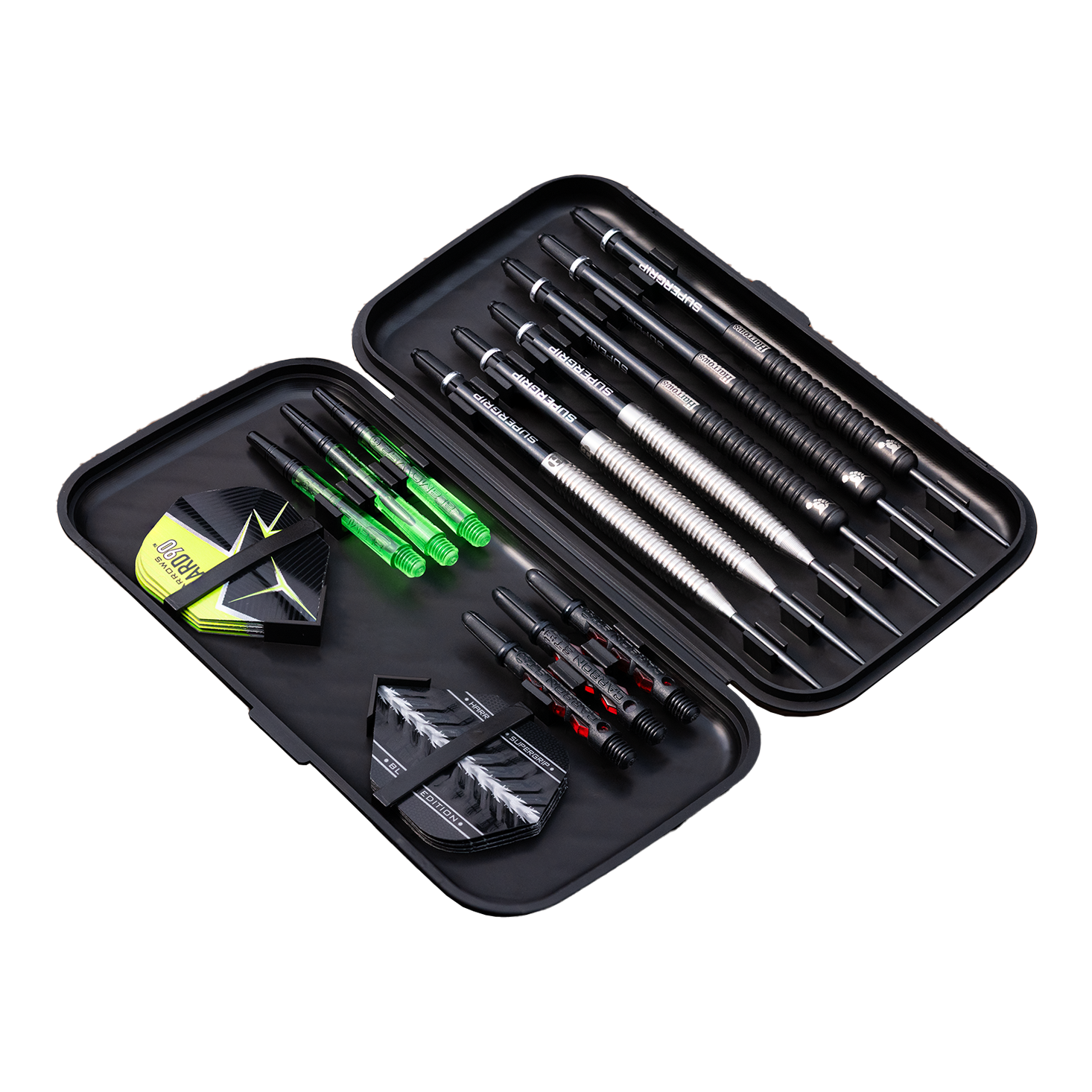 Custodia per freccette Harrows Slimcase Das Bild zeigt ein geöffnetes schwarzes Dart-Etui mit mehreren Darts, Flights und Shafts. Das Zubehör ist ordentlich in Fächern und Gummibändern sortiert.