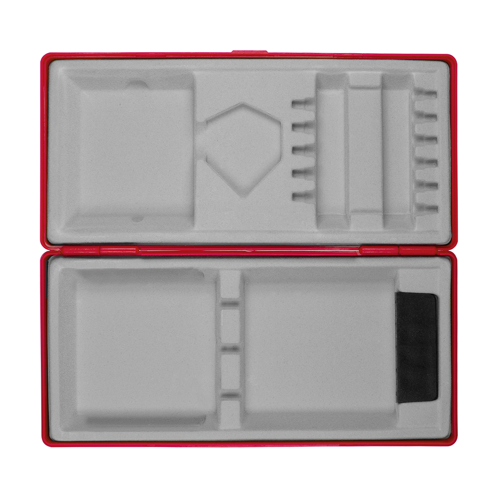 702-rot_ABS_Box_Rot_3 Das Bild zeigt eine offene Schachtel mit geformten Fächern aus grauem Material. Der Rand der Schachtel ist rot und die Fächer sind für verschiedene Gegenstände vorgesehen.