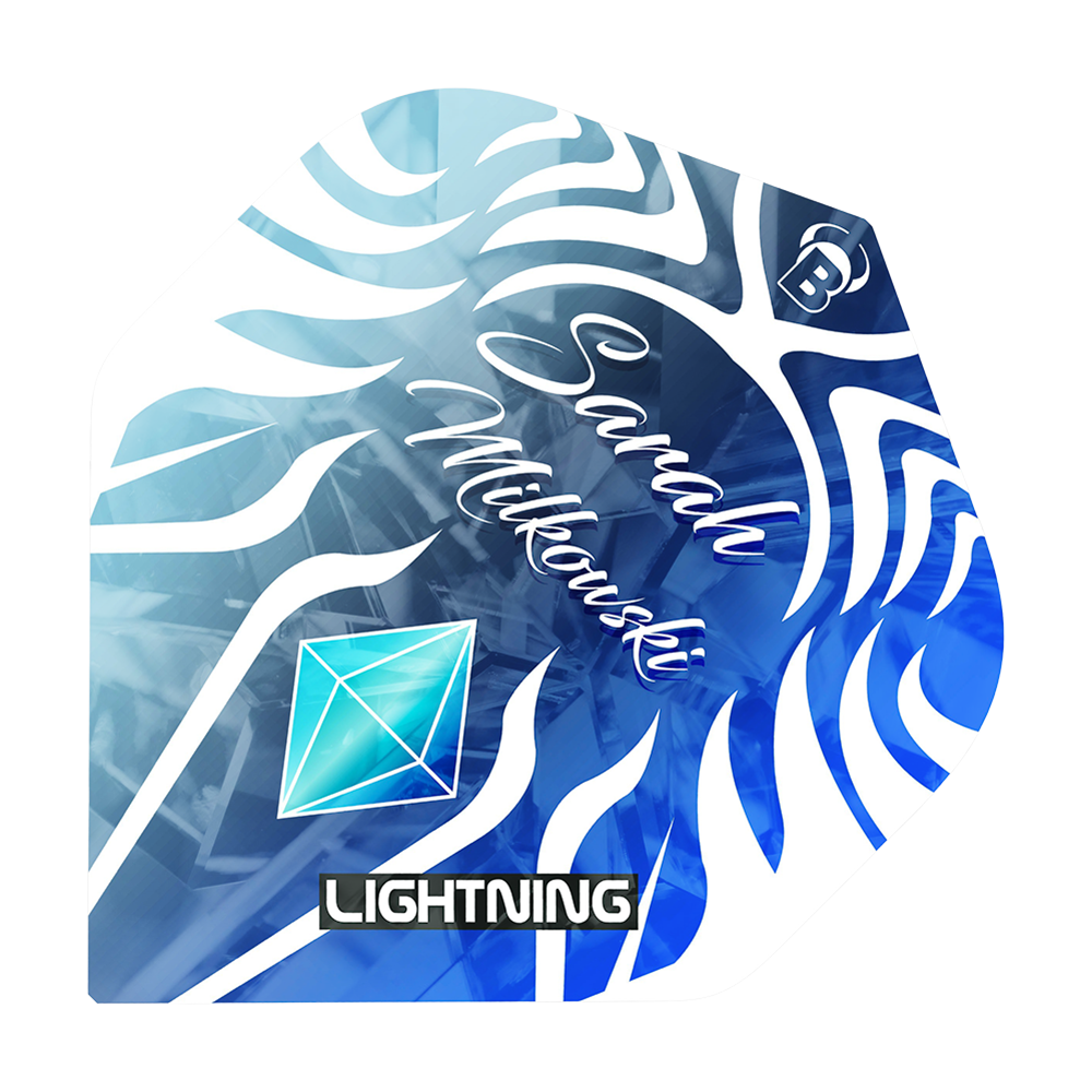 BL51231_Bulls_Lightning_Sarah_Milkowski_No2_Standard_Flights_1 Das Bild zeigt ein Dart-Flight mit blau-weißem Zebra-Muster und der Aufschrift "Sarah Milkowski". Unten auf dem Flight steht das Wort "LIGHTNING" und ein türkisfarbenes Diamant-Symbol ist abgebildet.