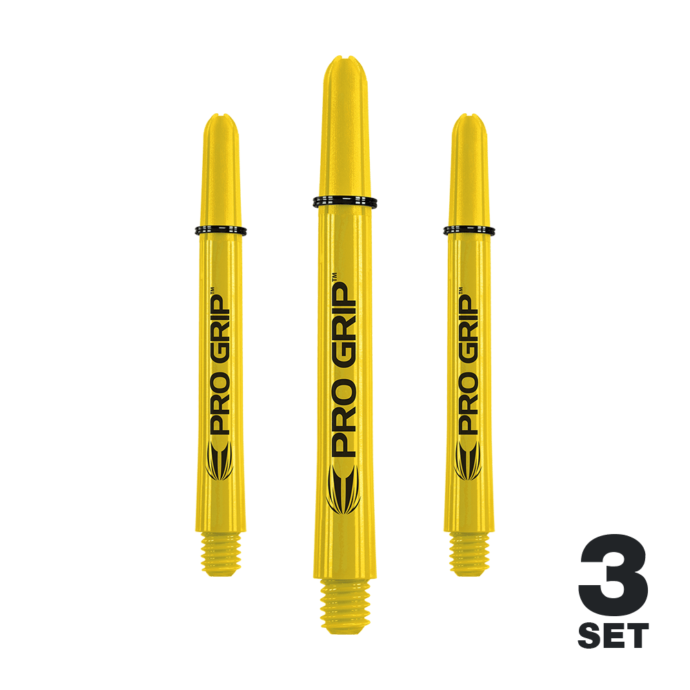 Auf dem Bild sind drei gelbe Pro Grip Dartschäfte zu sehen. In der rechten unteren Ecke steht „3 Set“.