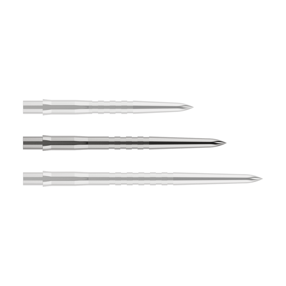 Mission Caliburn EVO Dart Tips - Grooved - Silver Auf dem Bild sind drei silberne, gerillte Stahlspitzen für Dartpfeile zu sehen. Sie liegen waagerecht und parallel zueinander vor weißem Hintergrund.