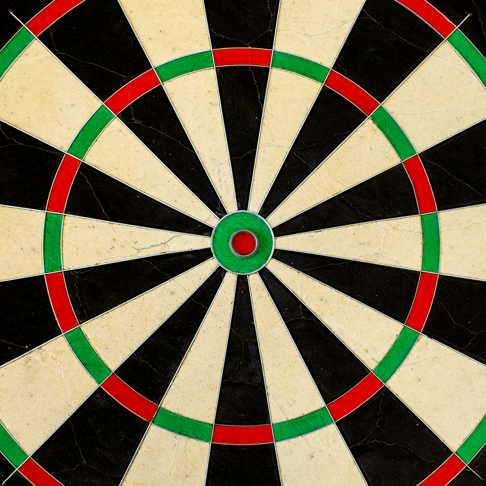 79403_Unicorn_Eclipse_Pro_Dartboard_3 Unicorn Eclipse Pro Dartboard ist als runde Scheibe abgebildet. Die Felder und Einteilungen sind sichtbar.