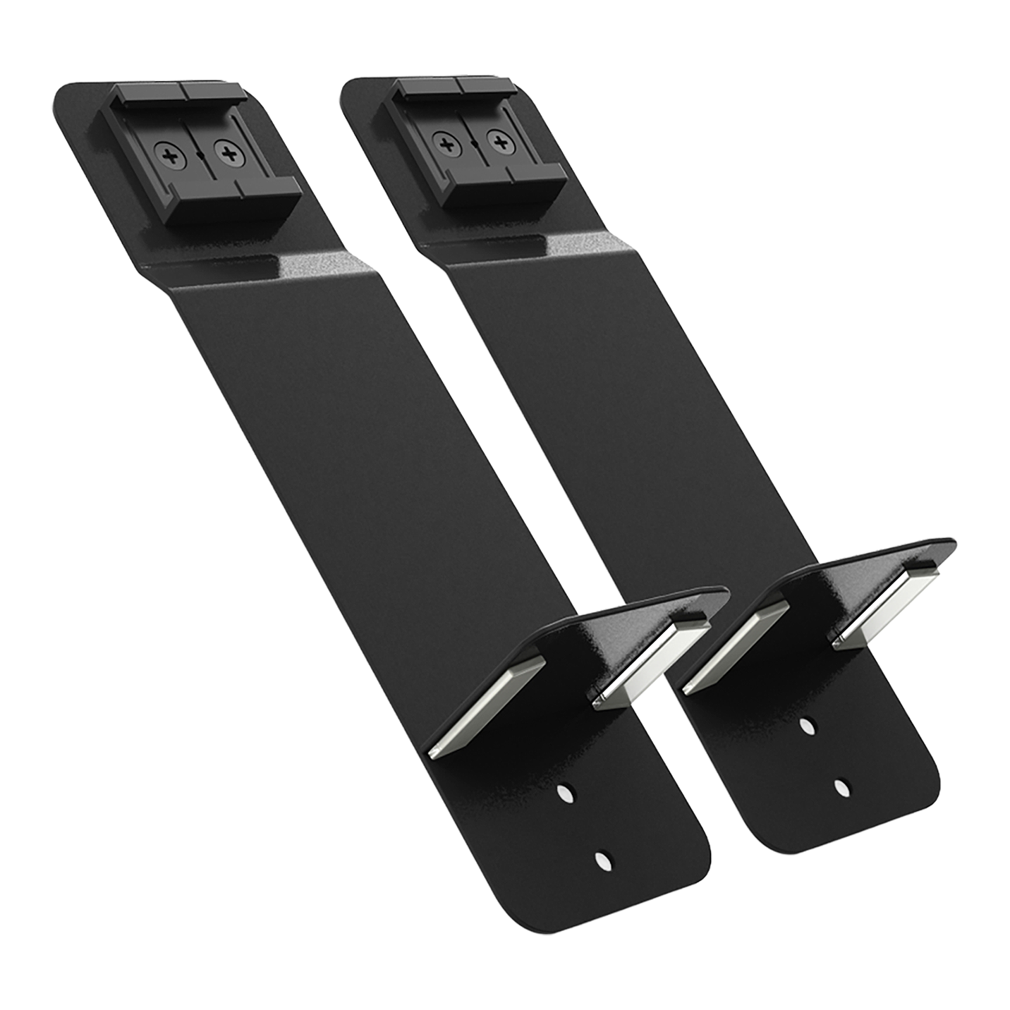 Mocowanie GranDarts Gran Eye Mag Das Bild zeigt zwei schwarze Metallhalterungen des Produkts "GranDarts GranEye Mag Mount Befestigung". Jede Halterung hat eine gebogene Kante und eine Befestigungsplatte mit Schraubenlöchern.