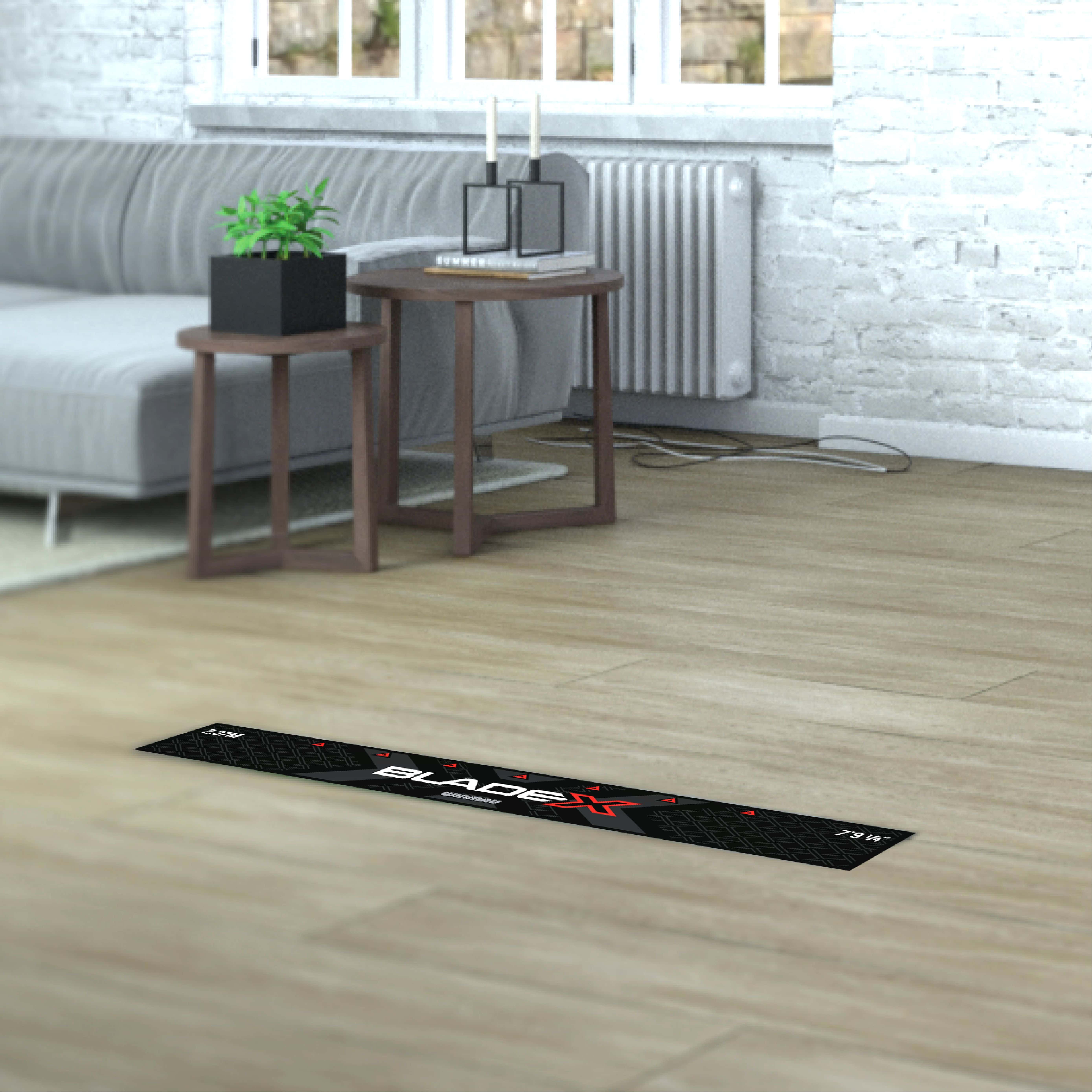 Vrhací šňůra Winmau Blade X Hier ist die Winmau Blade X Abwurflinie abgebildet. Sie wird beim Dartspiel als Markierung verwendet.