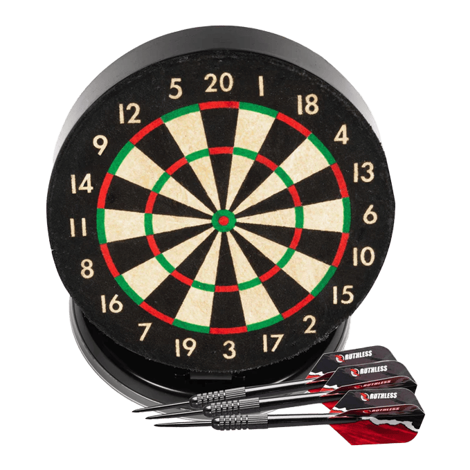 Zestaw do darta Ruthless Mini Desktop Das Bild zeigt das Produkt "Ruthless Mini Desktop Dartboard Set" mit einer kleinen Dartscheibe. Vor der Scheibe liegen drei schwarze Dartpfeile mit roten Flights.