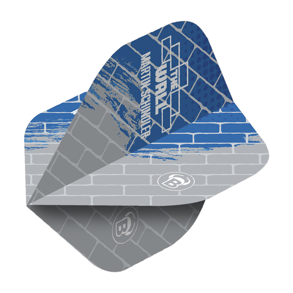 Standardní letky Bulls Metrixx Martin Schindler Blue Gray No2 Das Bild zeigt einen Dartflight in Blau und Grau mit Ziegelsteinmuster. Auf dem Flight steht "The Wall Martin Schindler" sowie das Bulls-Logo.