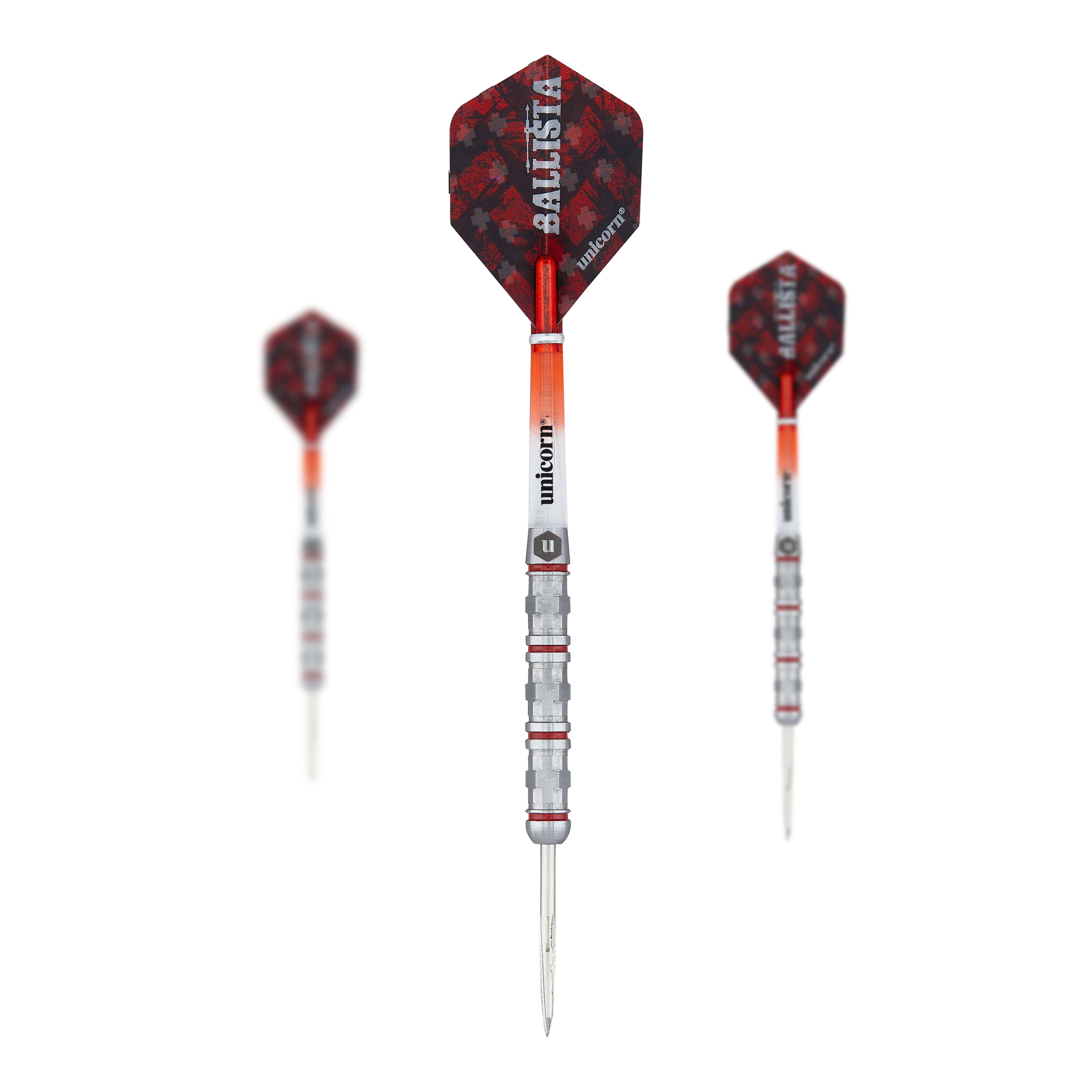 Dardos de acero estilo Ballista Unicorn 4 Das Bild zeigt drei Steeldarts des Produkts "Unicorn Ballista Style 4". Die Darts haben silberne Spitzen, rote Flights und einen silber-roten Schaft mit dem Schriftzug "Unicorn".