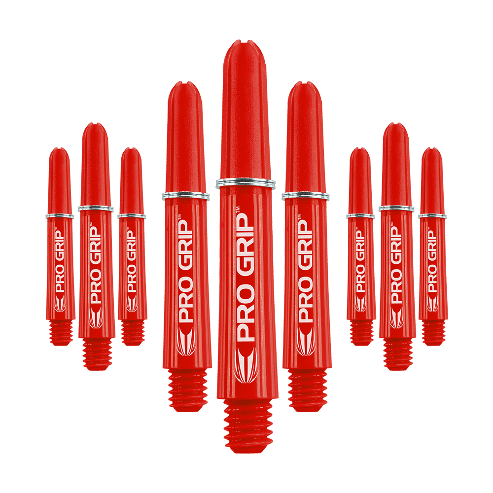 Target Pro Grip Shafts - 3 Sets - Rot Das Bild zeigt neun rote Dart-Schäfte mit der Aufschrift "PRO GRIP". Sie sind in drei Gruppen angeordnet und haben ein auffälliges, glänzendes Design.