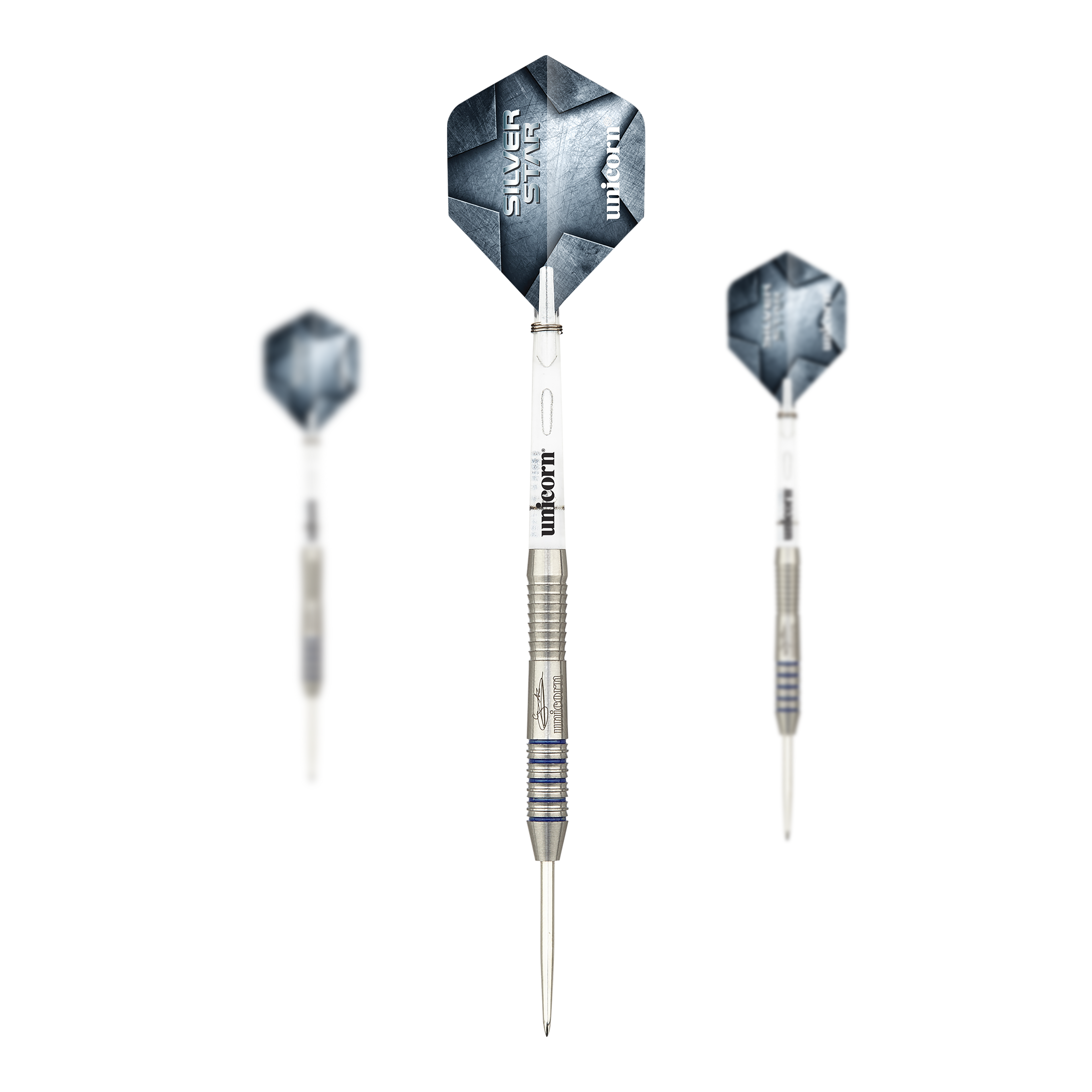 Zu sehen ist ein Set der Unicorn Silver Star Var.3 Gary Anderson Steeldarts. Die Darts liegen komplett nebeneinander und sind gut sichtbar.