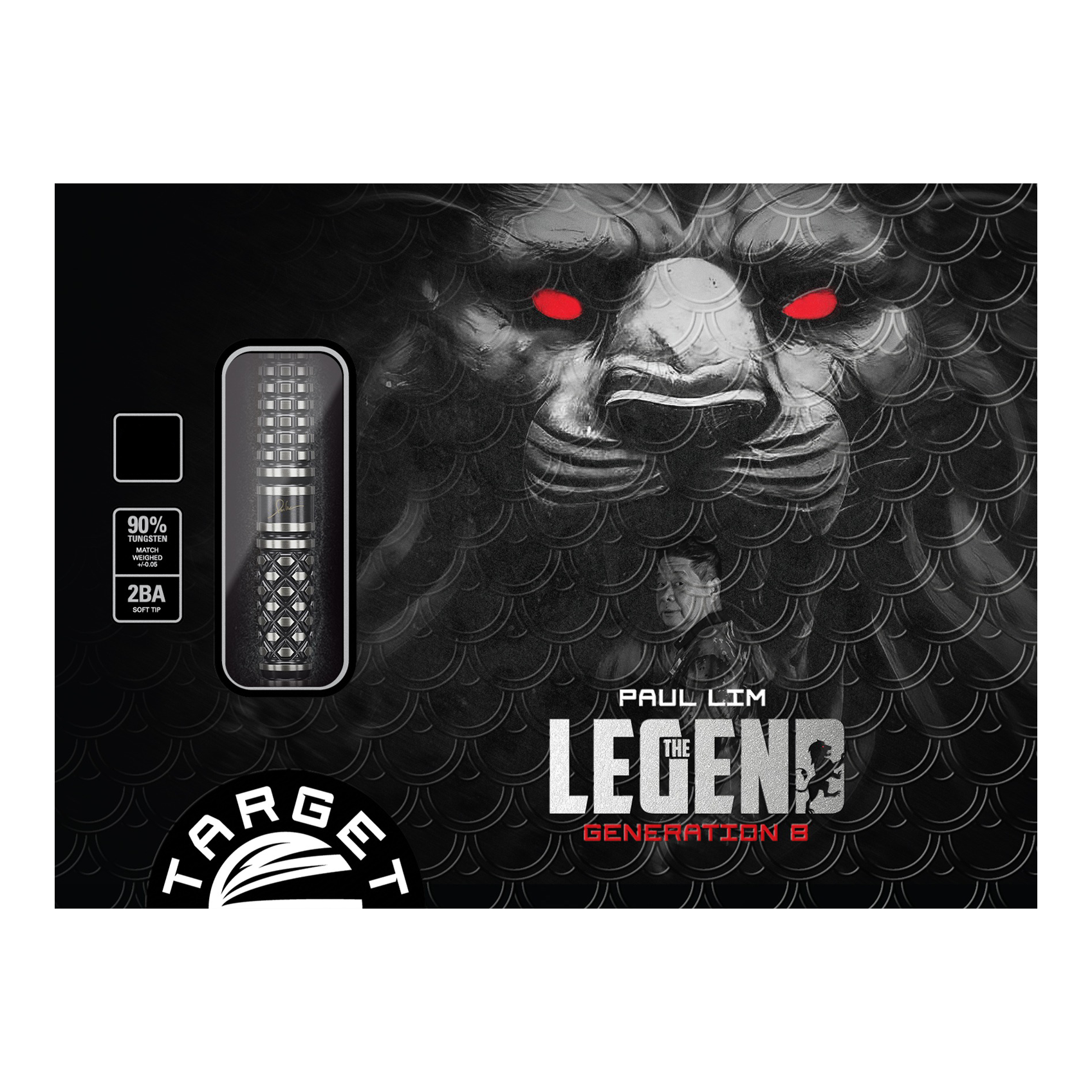 Target Japan Paul Lim The Legend GEN8 Fléchettes souples - 19 g Auf dem Bild ist die Verpackung der "Target Japan Paul Lim The Legend GEN8 Softdarts - 19g" zu sehen. Im Hintergrund ist ein Löwengesicht mit leuchtend roten Augen abgebildet.