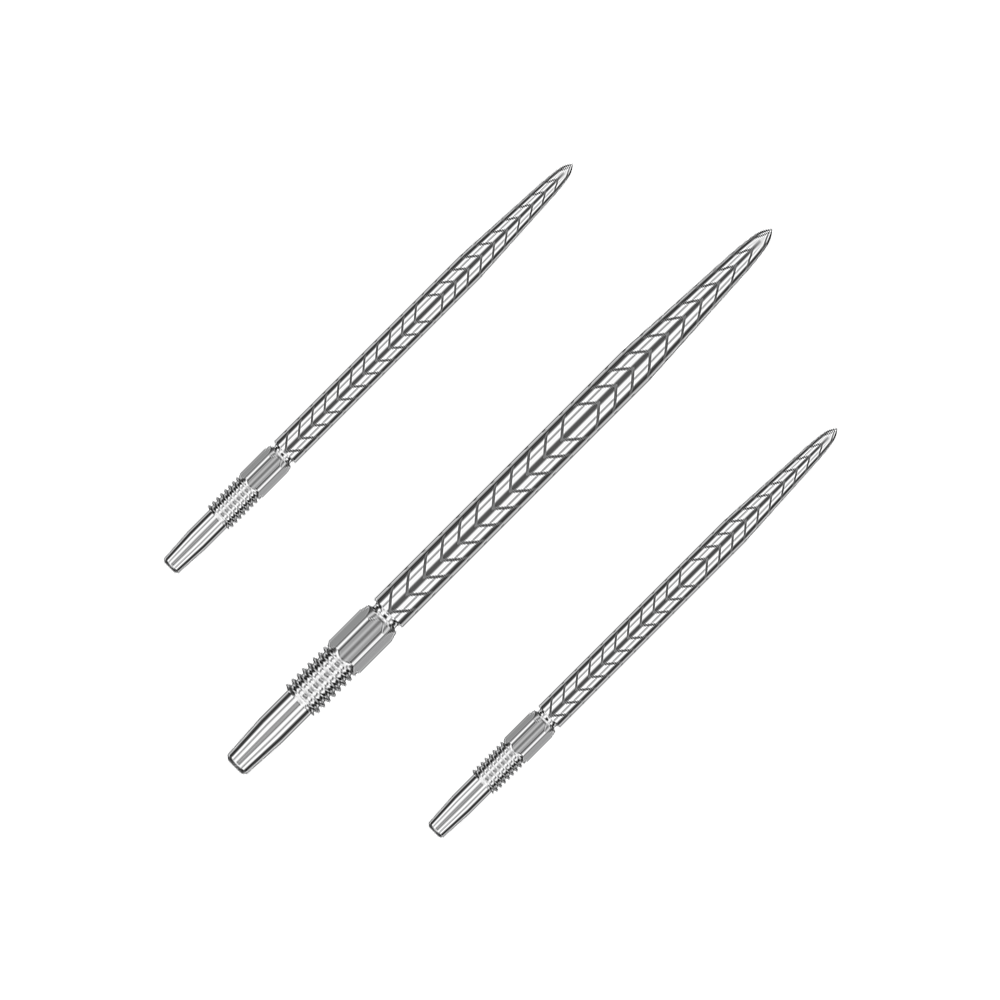 Auf dem Bild sind drei silberne Dartspitzen mit einem eingravierten Muster zu sehen. Sie sind länglich geformt und haben ein fein gearbeitetes Design.