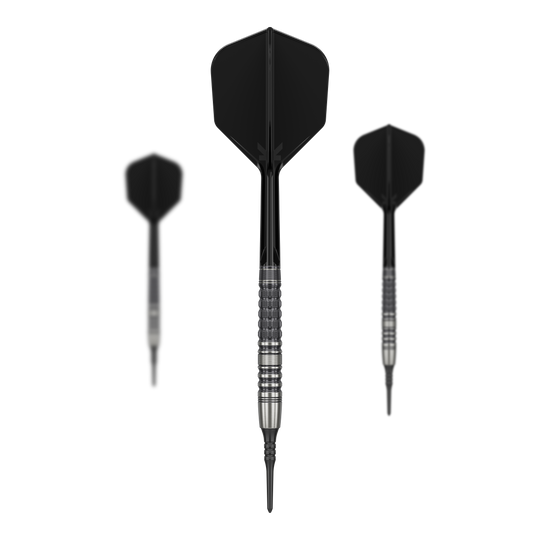 Dardos blandos Target Japan Black Marque Lumiere GEN3 - 18,5 g Das Bild zeigt drei schwarze Softdarts des Modells "Target Japan Black Marque Lumiere GEN3" mit einem Gewicht von 18,5g. Die Dartpfeile haben silber-schwarze Griffrillen und schwarze Flights.