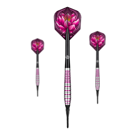 Dardos blandos Shot ZEN Juji Das Bild zeigt drei Softdarts des Produkts "Shot ZEN Juji Softdarts". Die Darts haben ein auffälliges Design mit pinken und silbernen Akzenten sowie einem dekorativen Lotusblüten-Muster auf den Flights.