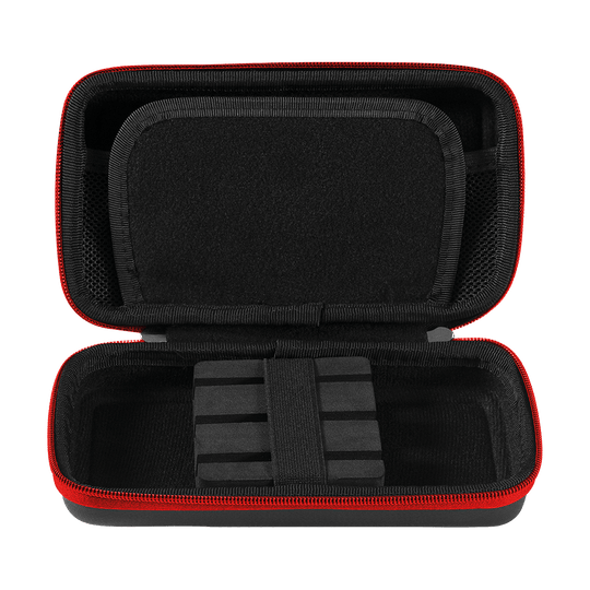 8422_Winmau_Joe_Cullen_Tour_Edition_Dartcase_2IgLpL4i2WvodC Das Bild zeigt das geöffnete Winmau Joe Cullen Tour Edition Dartcase. Das Etui ist schwarz mit einem roten Reißverschluss und hat innen Fächer zur sicheren Aufbewahrung von Darts.