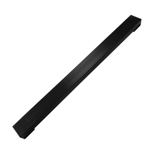 McDart Oche für Dartteppiche Das Bild zeigt das Produkt "McDart Oche für Dartteppiche". Es handelt sich um eine schwarze, rechteckige Wurflinie für Darts, die auf den Teppich gelegt wird.