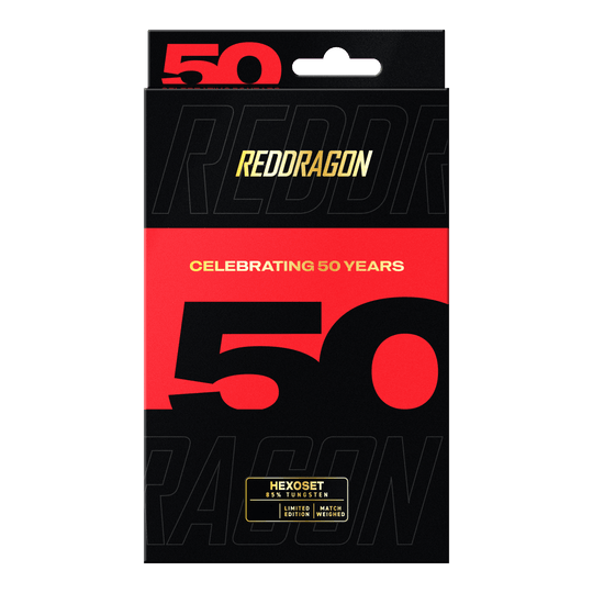 Colección 50 Aniversario Red Dragon Hexose Set 3 Steeldarts - 25 g Das Bild zeigt die Red Dragon 50 Year Collection Hexoset 3 Steeldarts - 25g. Diese Darts sind eine limitierte Edition zum 50-jährigen Jubiläum.