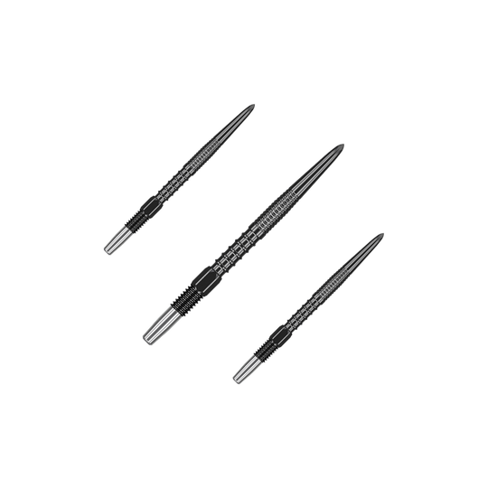 Das Bild zeigt drei schwarze Dartspitzen, die nebeneinander angeordnet sind. Sie sind schmal und haben ein geripptes Design für besseren Halt.