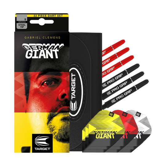 170005_Target_Gabriel_Clemens_Brass_Steeldarts_3g7ovhh0gPXQnn Das Bild zeigt das Produkt "Target Gabriel Clemens Brass Steeldarts - 22g" in einer auffälligen Verpackung. Zu sehen sind die Darts, verschiedene Flights und Zubehörteile, gestaltet in den Farben Schwarz, Gelb und Rot.