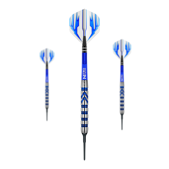 Red Dragon Gerwyn Price Iceman Softdarts Auf dem Bild sind drei Softdarts des Modells "Red Dragon Gerwyn Price Iceman" zu sehen. Die Darts haben blaue und silberne Akzente sowie blau-weiße Flights.