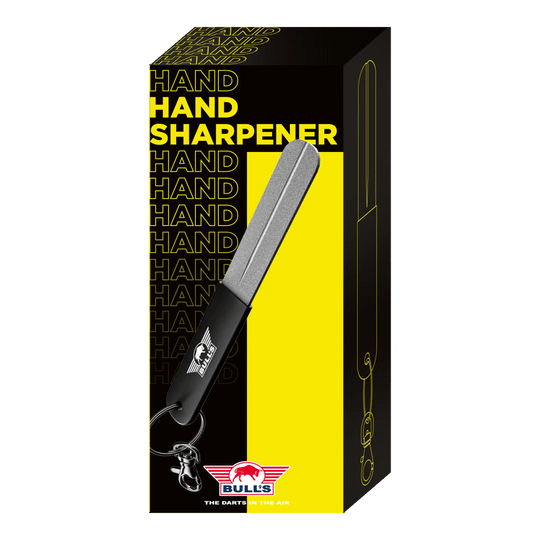 Brusný kámen Bulls NL Hand Sharpener Hier sieht man den Bulls NL Hand Sharpener Schleifstein, geeignet zum Nachschärfen von Darts. Das Produkt wird aus einer weiteren Ansicht präsentiert.