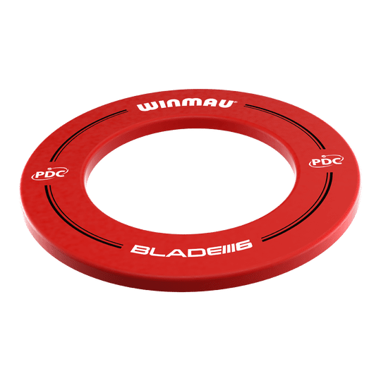 Marco para diana Winmau PDC - Rojo Das Bild zeigt einen roten Dartboard-Surround der Marke Winmau. Auf dem Surround stehen die Aufschriften „WINMAU“, „PDC“ und „BLADE 6“.