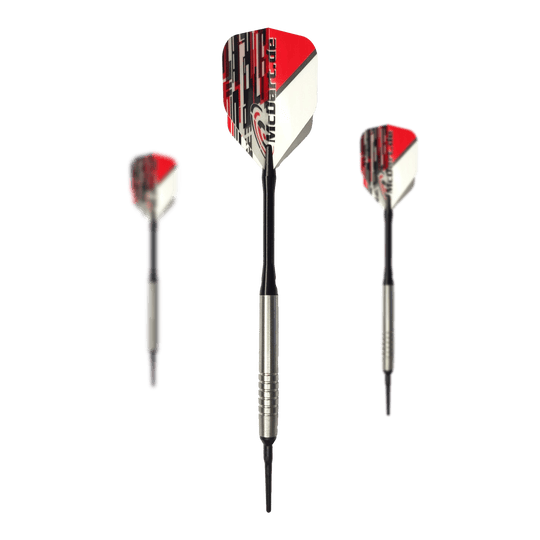 McDart 85er Tungsten V14 Softdarts - 17g Das Bild zeigt drei Softdarts des Modells "McDart 85er Tungsten V14" mit einem Gewicht von 17g. Die Darts haben silberne Barrels und Flights in Rot, Weiß und Schwarz.
