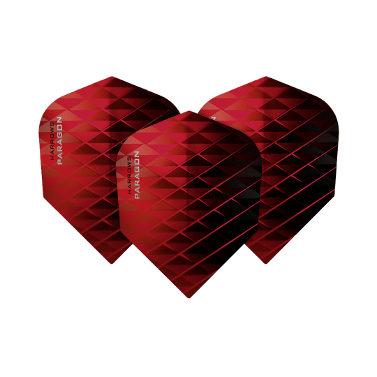 HR7602_Harrows_Paragon_Red_No2_Standard_Flights_1yHeWdFm7cQRUB Das Bild zeigt drei rote Dart-Flights mit einem geometrischen Muster. Auf den Flights steht der Schriftzug "Harrows Paragon".