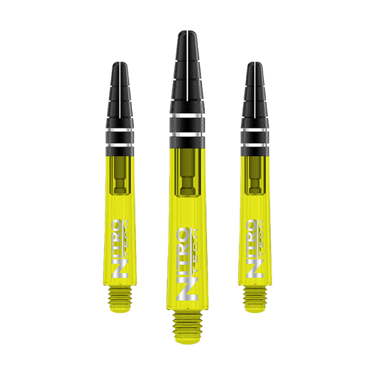 C706_Red_Dragon_Nitrotech_Shafts_Gelb_36mm_1 Das Bild zeigt drei gelbe Dartschäfte mit der Aufschrift "Nitro Tech". Die Schäfte haben schwarze Spitzen und silberne Ringe am oberen Ende.