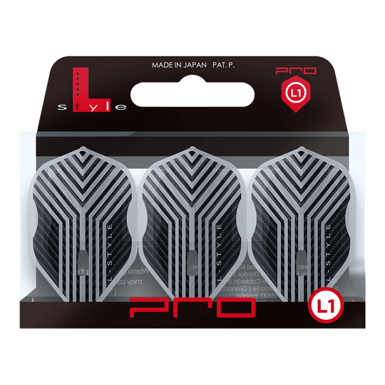 L-Style Arno Merk V1 Clear White L1PRO Flights Mehrere L-Style Arno Merk V1 Clear White L1PRO Flights liegen nebeneinander. Die Formen und Kanten zeichnen sich ab.