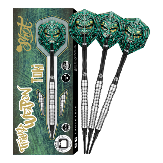 Shot Tribal Weapon Toki freccette morbide Das Bild zeigt das Produkt "Shot Tribal Weapon Toki Softdarts" mit einer auffälligen, grünen Tribal-Maske auf den Flights. Links ist die Verpackung zu sehen, daneben drei zusammengebaute Softdarts.