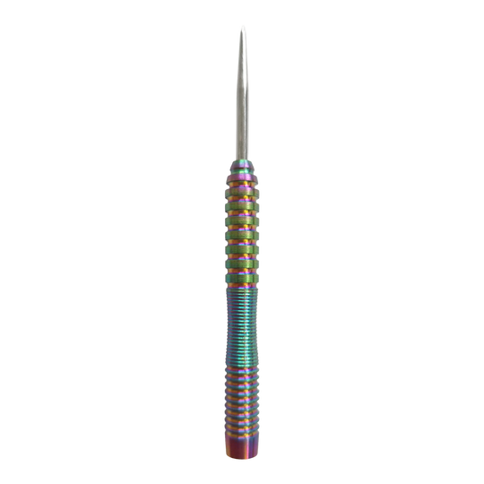Das Bild zeigt die McDart Rainbow 3 Steeldart-Barrels - 22g. Es handelt sich um Dart-Barrels mit auffälligem Regenbogen-Design.