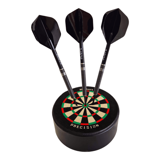 Porte-fléchettes McDart Precision Mini Dartboard Das Bild zeigt das Produkt "McDart Precision Mini Dartboard Darthalter" mit drei schwarzen Darts, die im Board stecken. Das Dartboard ist rund und kompakt, ideal als Halter für Dartpfeile.