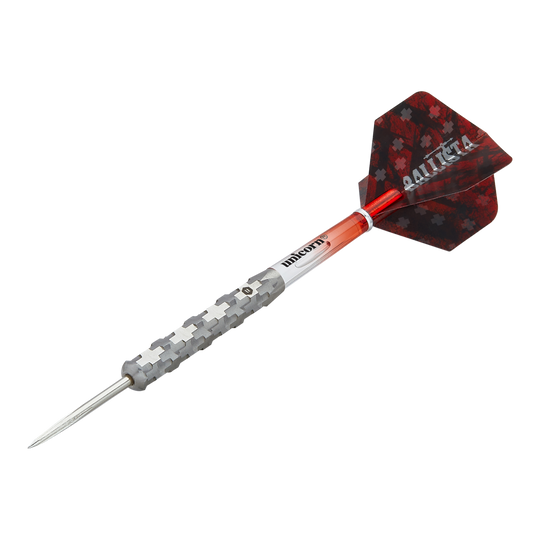 Dardos de acero Unicorn Ballista Style 1 Dies ist ein Steeldart aus der Produktreihe "Unicorn Ballista Style 1". Er hat einen silbernen, strukturierten Schaft und rote Flights mit Muster.