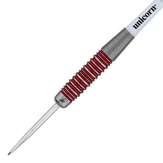 Dardos de acero al 90% de James Wade, Unicorn The Machine Das Bild zeigt einen Steeldartpfeil der Marke Unicorn aus der "The Machine James Wade 90%" Serie. Der Dart hat ein silbernes und rotes Griffstück sowie eine weiße Schaft mit dem Schriftzug "unicorn".