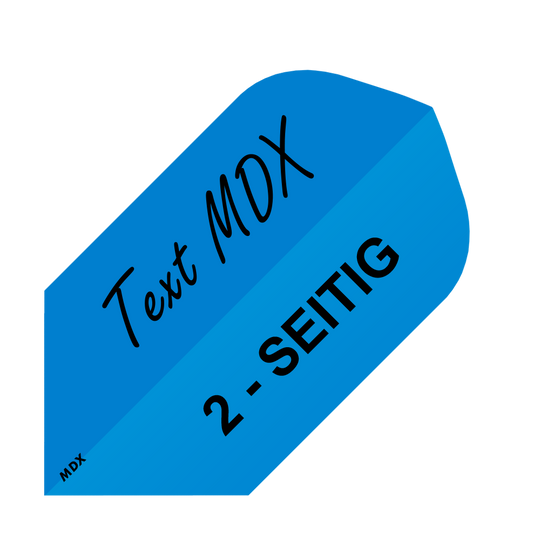 MD-456_2-Seitig_Bedruckte_Flights_Wunschtext_MDX_Blau_Slim_1 Das Bild zeigt einen blauen Dartflight mit schwarzer Aufschrift. Darauf steht „Text MDX“ und „2-SEITIG“.