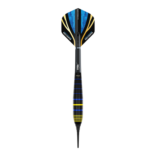 Šipky Red Dragon Luke Humphries World Champion Brass Softdarts - 20g Das Bild zeigt einen Red Dragon Luke Humphries World Champion Brass Softdart mit 20g Gewicht. Der Dart ist schwarz mit blauen und gelben Akzenten gestaltet.