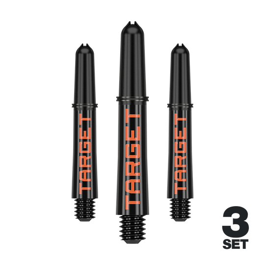 Aste Target Pro Grip TAG - 3 set - Nero Arancione Auf dem Bild sind drei schwarze Dartschäfte mit orangener "TARGET"-Aufschrift zu sehen. Unten rechts steht "3 SET", was darauf hinweist, dass es sich um ein Set aus drei Stück handelt.
