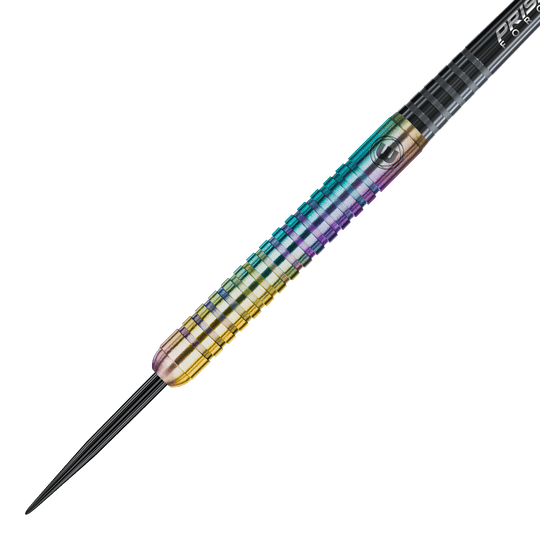 Ocelové šipky Winmau Foxfire Urban Das Bild zeigt einen Winmau Foxfire Urban Steeldart. Der Dartpfeil hat einen schillernden, mehrfarbigen Schaft mit Rillen für besseren Halt.