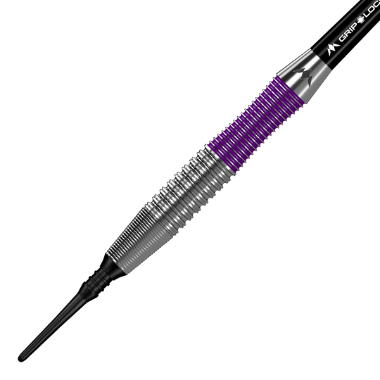 Šipky Mission Phantom Brass Soft - 18g Das Bild zeigt den Mission Phantom Brass Softdart mit einem Gewicht von 18 Gramm. Der Dart hat ein silbernes Griffstück mit lila Akzenten und einer schwarzen Spitze.