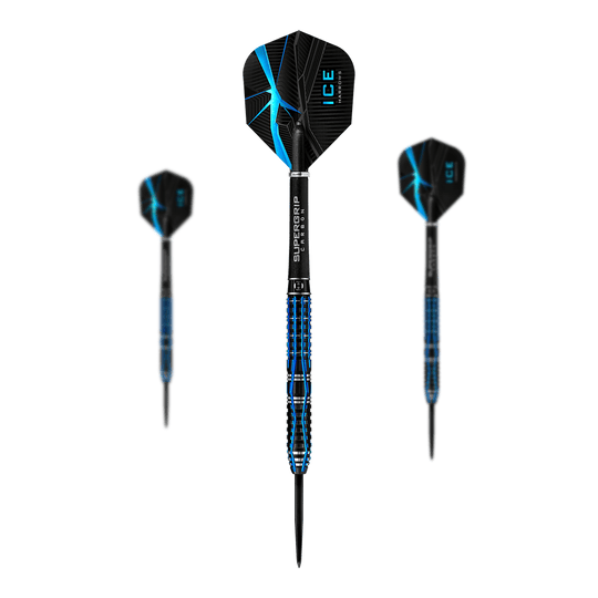 Fléchettes en acier recoupées Harrows Ice Das Bild zeigt drei Steeldarts des Modells "Harrows Ice Recut". Die Darts sind schwarz mit blauen Akzenten und besitzen Flights mit einem Eismuster.