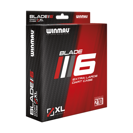 8134_Winmau_Blade_6_XL_Dartcase_3 Auf dem Bild ist die Verpackung des Produkts "Winmau Blade 6 XL Dartcase" zu sehen. Die Verpackung ist schwarz-rot gestaltet und hebt die extra große Kapazität des Dartcase hervor.