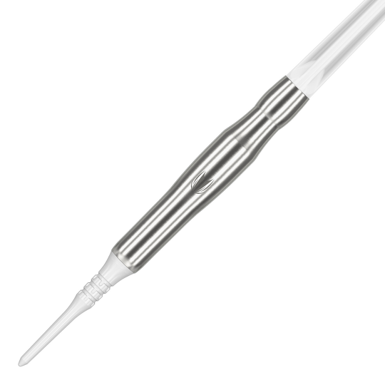Freccette morbide Target Japan Crux Brave - 18,5 g Das Bild zeigt den Target Japan Crux Brave Softdart mit einem Gewicht von 18,5g. Der Dartpfeil hat ein elegantes, silbernes Design mit einer weißen Spitze.