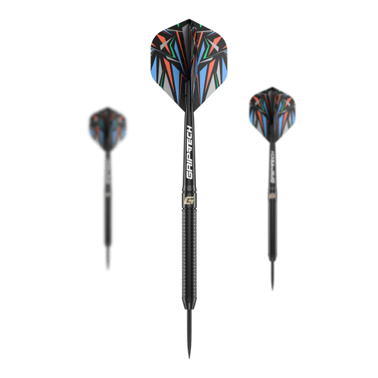 Freccette in acciaio GOAT Athlete in ottone nero - 13 g Das Bild zeigt drei schwarze Steeldarts mit farbenfrohen Flights und der Aufschrift "GRIP-TECH". Es handelt sich um das Produkt "GOAT Athlete Black Brass Steeldarts - 13g".