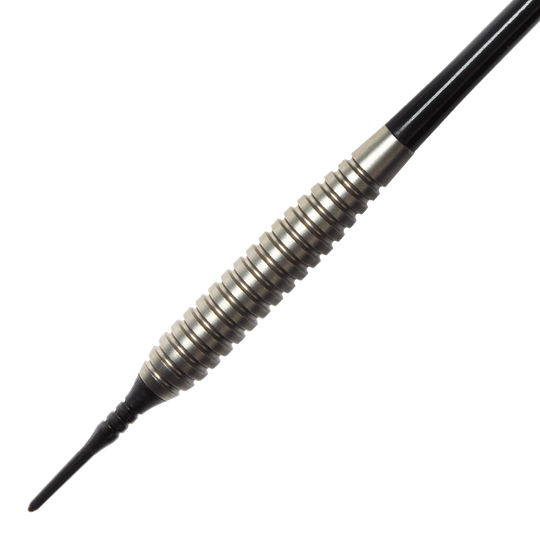 200270-Target-Phil-Taylor-Power-Silverlight-Softdarts-2 Auf dem Bild ist ein Softdart der Marke Target Phil Taylor Power Silverlight zu sehen. Der Dart hat eine silberne, gerillte Barrel und eine schwarze Spitze.