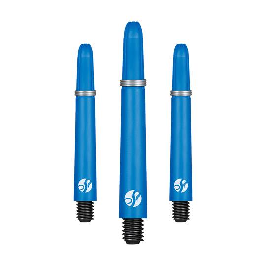 Das Bild zeigt drei blaue Dartschäfte in verschiedenen Längen. Jeder Schaft hat ein schwarzes Gewinde und einen weißen Aufdruck.
