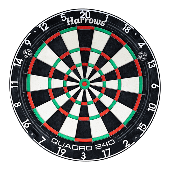 Ocelový terč Harrows Quadro 240 Harrows Quadro 240 Steeldartboard ist auf dem Bild zu sehen. Die Segmente und Zahlen sind klar abgebildet.