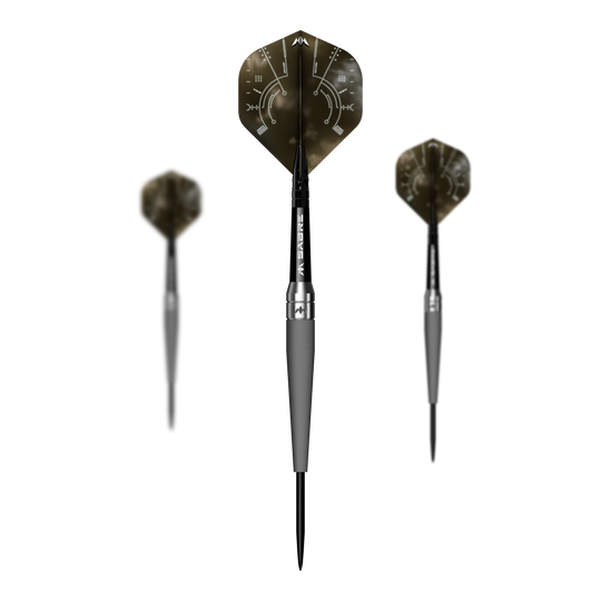 Ocelové šipky Mission Saturn Titan Das Bild zeigt drei Steeldarts des Produkts „Mission Saturn Titan“. Die Darts haben eine schwarze Spitze, einen silbernen Körper und auffällige Flights mit einem futuristischen Design.