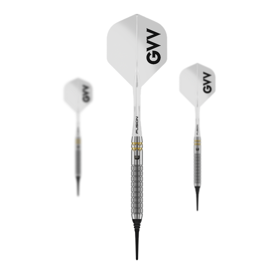 Winmau Gian Van Veen W-MAX Softdarts - 18g Auf dem Bild ist ein Set Winmau Gian Van Veen W-MAX Softdarts - 18g zu sehen. Drei Darts und das Zubehör sind abgebildet.