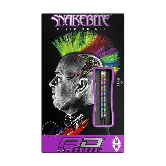 RD1571_Red_Dragon_Peter_Wright_Snakebite_1_Rainbow_Softdarts_3 Die Verpackung zeigt die Red Dragon Peter Wright Snakebite 1 Rainbow Softdarts mit einem Gewicht von 18 g. Auf der Schachtel ist ein Porträt mit buntem Irokesenschnitt und Schlangentattoo zu sehen.